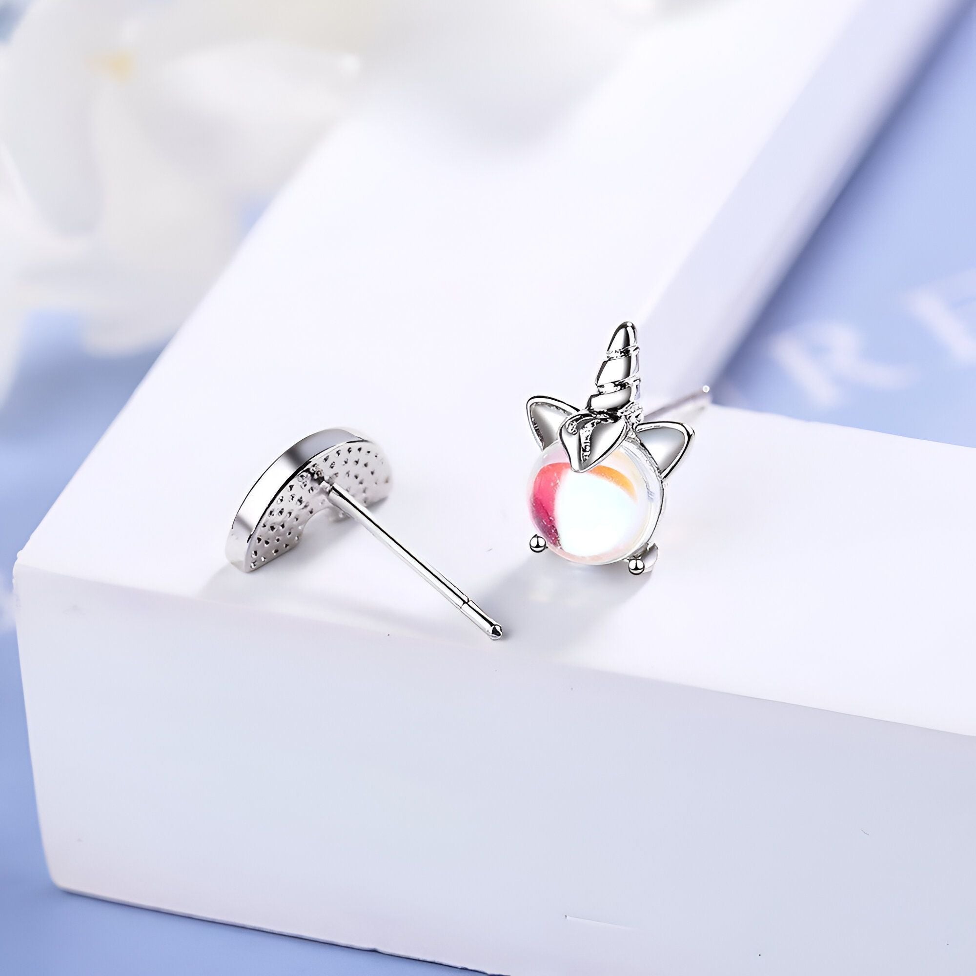 Idée cadeau Licorne - Boucles d'oreilles arc-en-ciel kawaii – Image 2