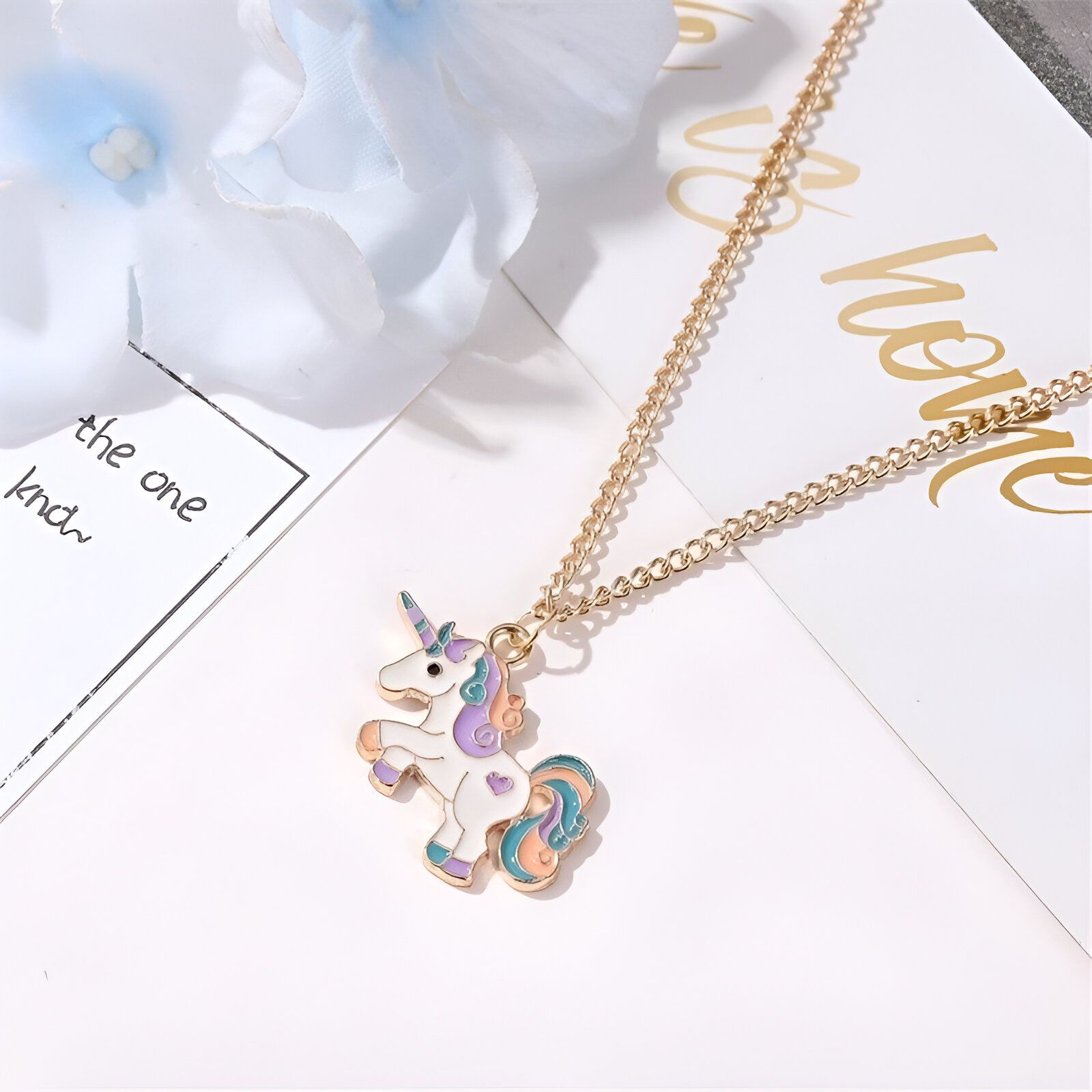 Idée cadeau Licorne - Collier design – Image 2