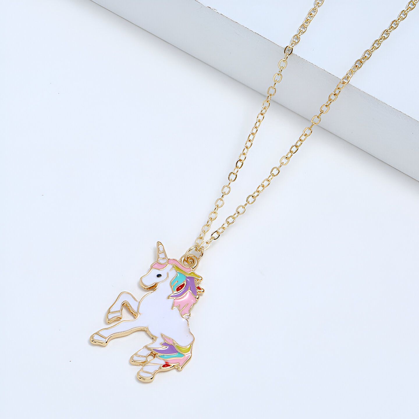 Idée cadeau Licorne : collier pour fille – Image 3
