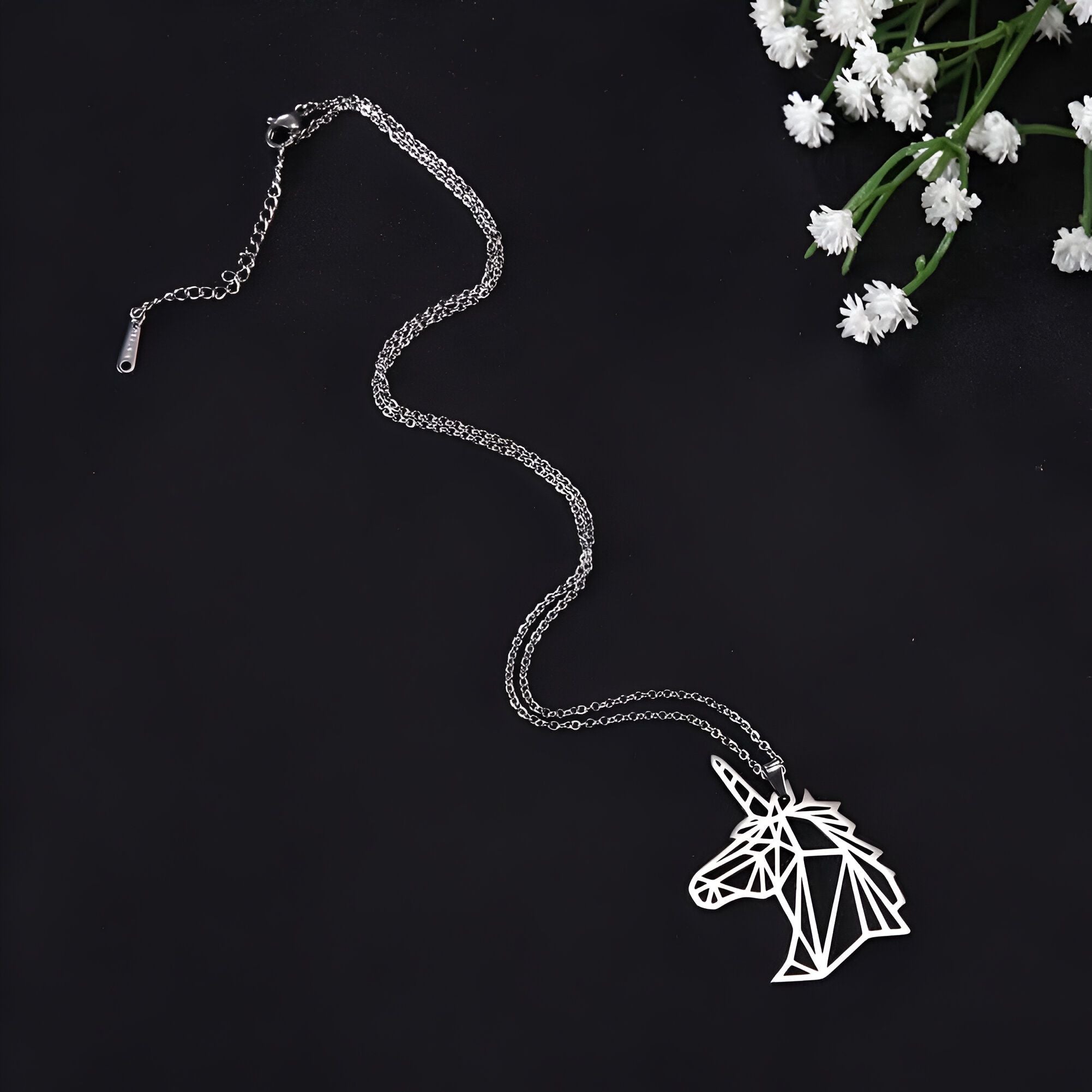 Idée cadeau Licorne - Pendentif géométrique – Image 3