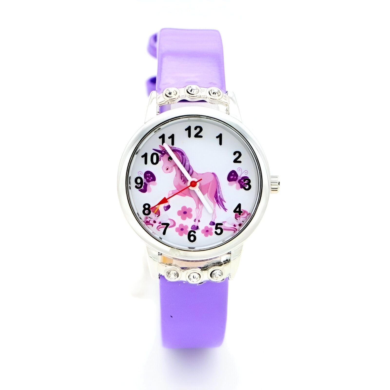Une montre licorne violette avec un cadran rond et un bracelet en silicone. Le cadran est décoré d'une licorne et de fleurs.