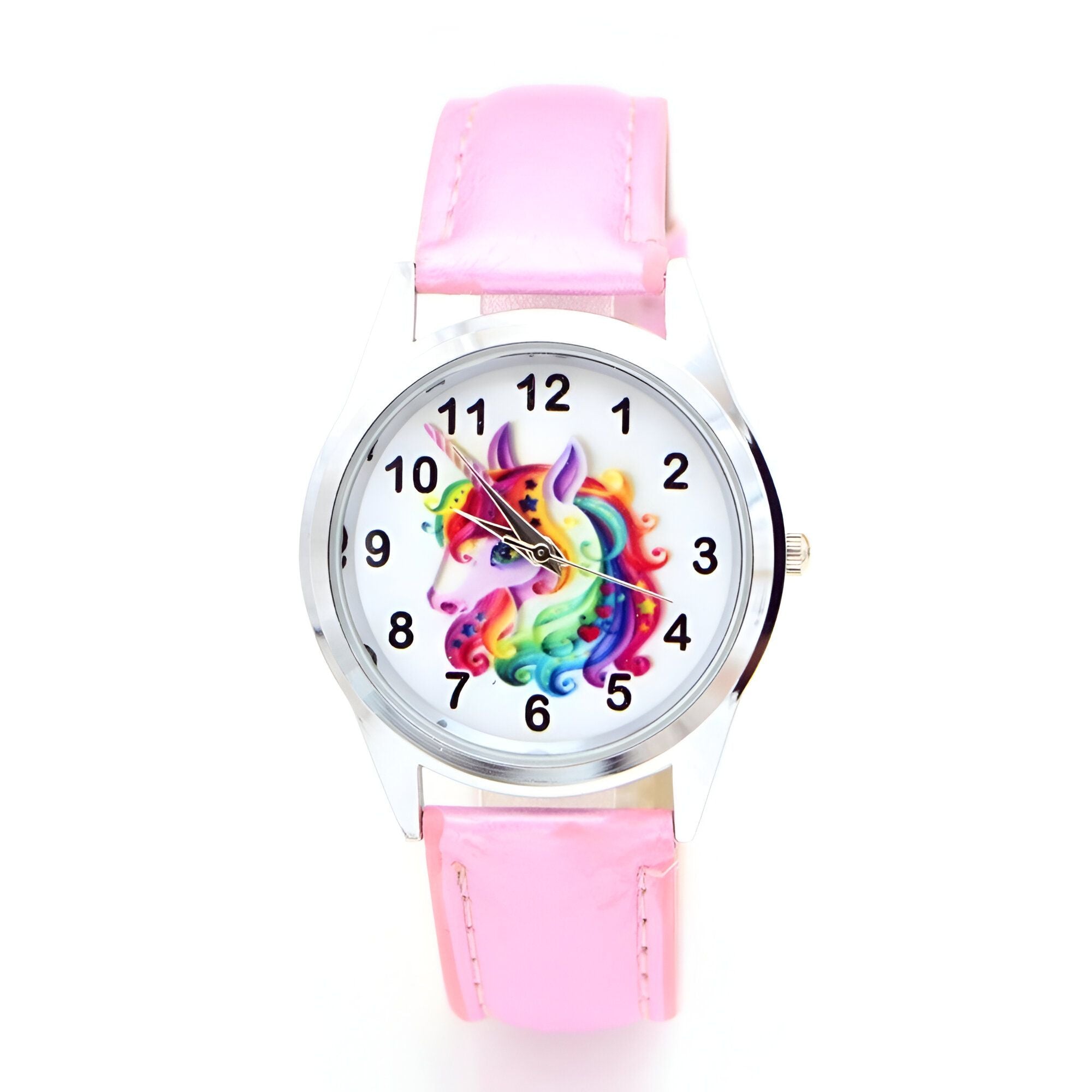 Une montre licorne rose avec un cadran blanc et un bracelet en cuir rose.